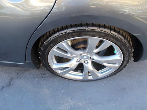Used 2013 INFINITI M37 w/ Premium Pkg RWD image 13