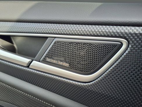 Used 2024 Volkswagen Atlas Cross Sport SEL Premium R-Line image 25