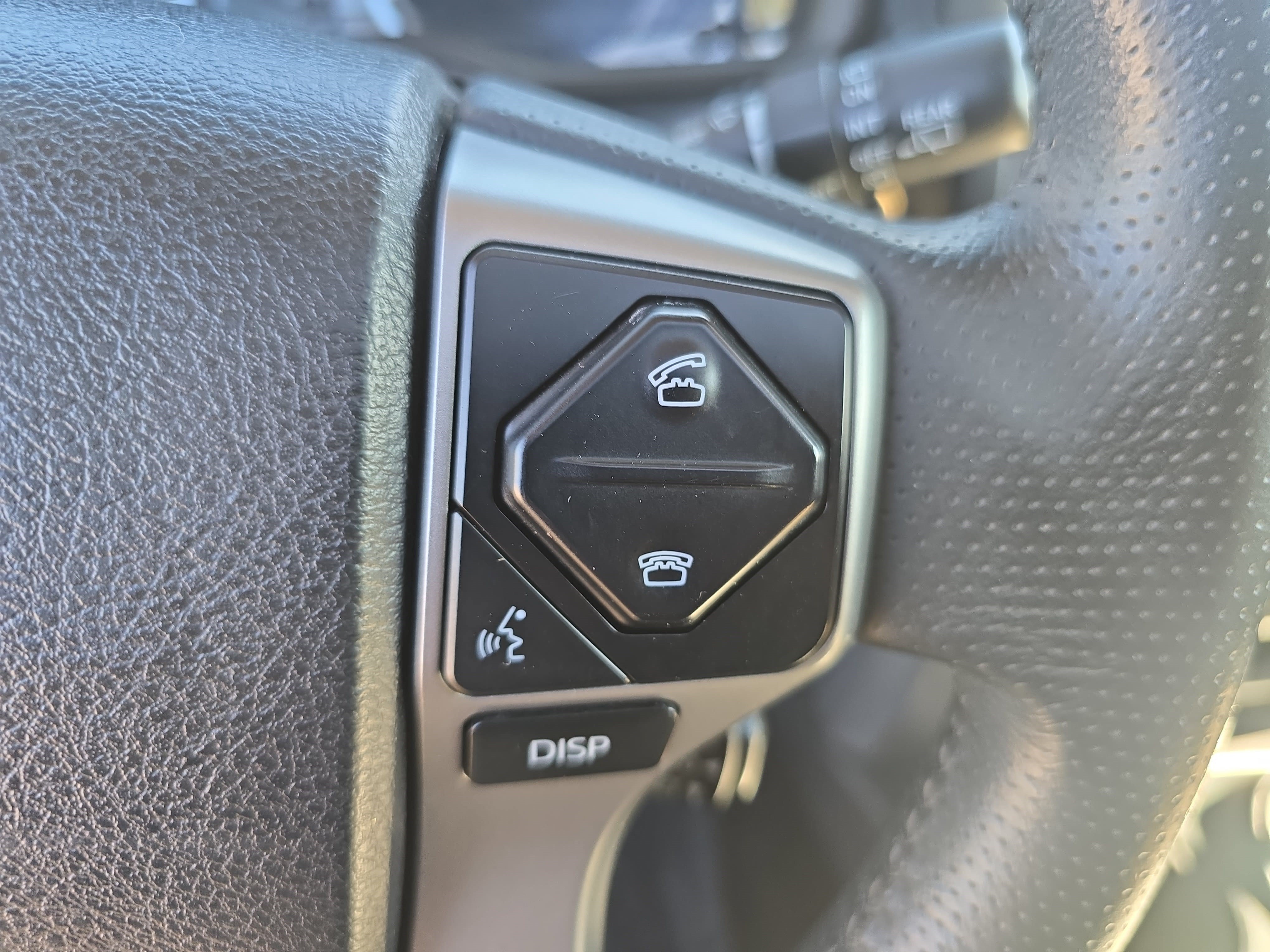 Used 2019 Toyota 4Runner Limited AWD/4WD image 18
