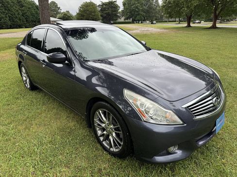 Used 2011 INFINITI G37 Journey w/ Premium Pkg RWD image 7