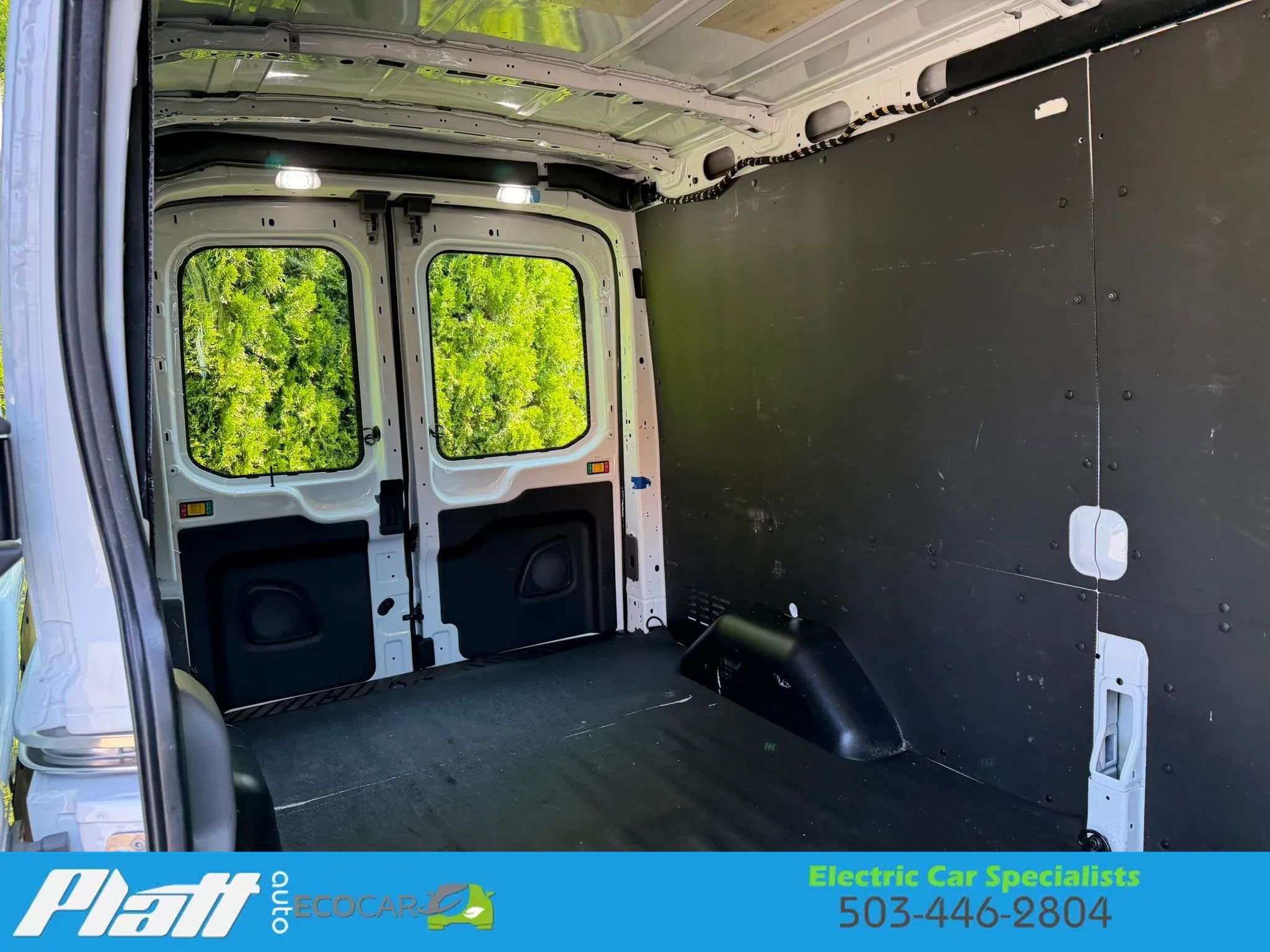 Used 2023 Ford E-Transit Medium Roof w/ Load Area Protection Package RWD image 31
