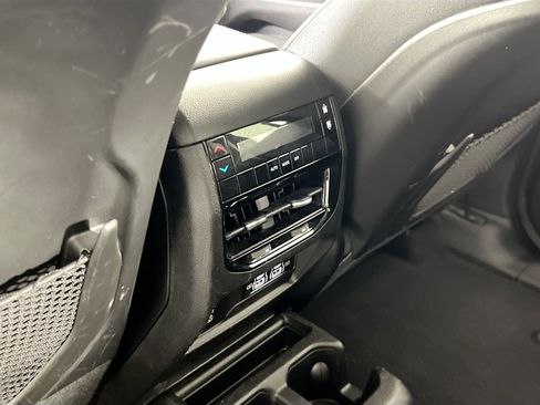 Used 2021 Jeep Grand Cherokee L Laredo w/ Luxury Tech Group I image 24