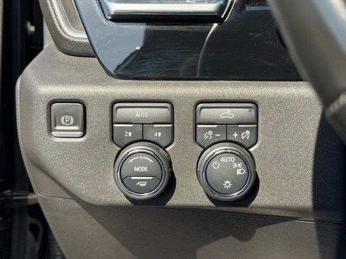 Used 2023 Chevrolet Silverado 1500 LT image 15