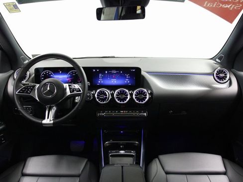 Certified 2025 Mercedes-Benz GLA 250 GLA 250 image 2