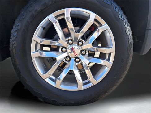 Used 2022 GMC Sierra 1500 SLT w/ SLT Premium Package image 22