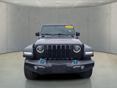 Used 2023 Jeep Wrangler Unlimited w/ Cold Weather Group AWD/4WD image 8