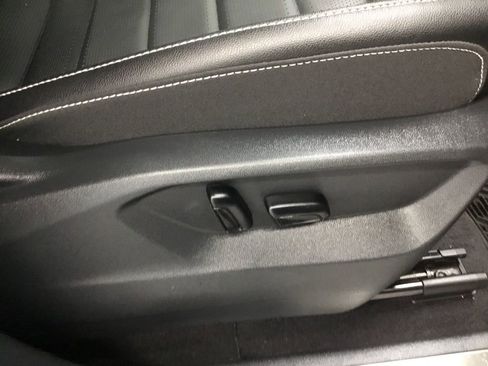 Used 2024 Volkswagen Atlas Cross Sport SEL R-Line AWD/4WD image 49
