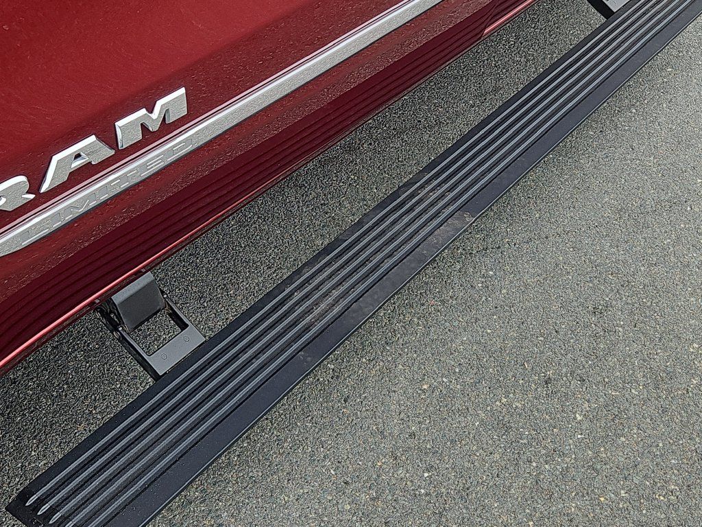 Used 2022 RAM 1500 Limited w/ Body-Colour Bumper Group AWD/4WD image 24