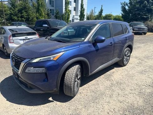 Used 2023 Nissan Rogue SV AWD/4WD image 9