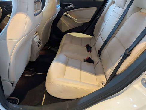 Used 2015 Mercedes-Benz CLA 250 image 16