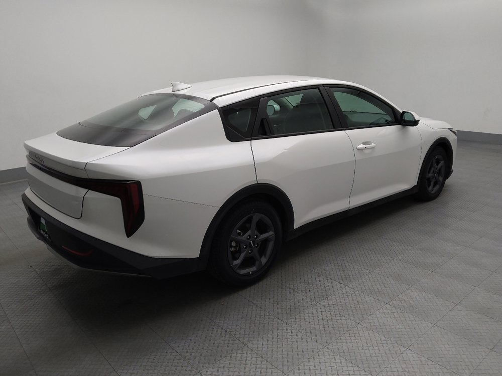 Used 2025 Kia K4 FWD image 10