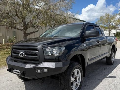 Used 2010 Toyota Tundra 2WD Double Cab w/ Tow Pkg image 2