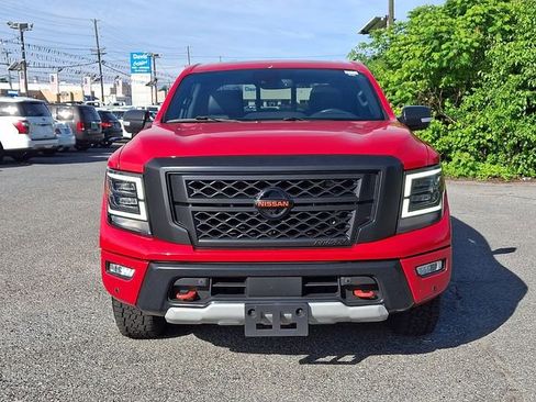 Used 2022 Nissan Titan PRO-4X w/ Pro-4x Convenience Package AWD/4WD image 2