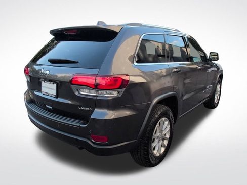 Used 2021 Jeep Grand Cherokee Laredo image 5