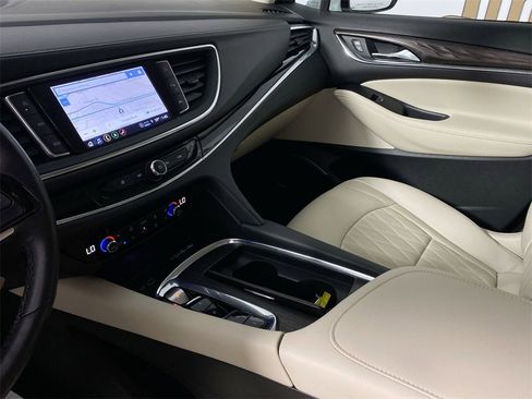 Used 2023 Buick Enclave Avenir w/ Avenir Technology Package image 21
