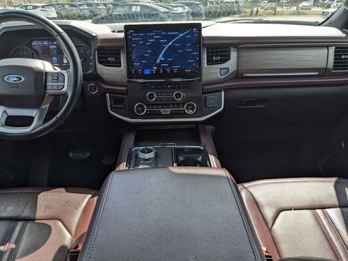 Certified 2024 Ford Expedition Limited image 16