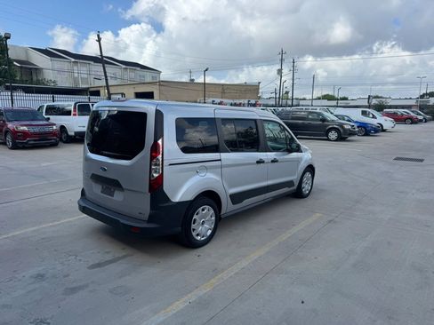 Used 2017 Ford Transit Connect XL image 10