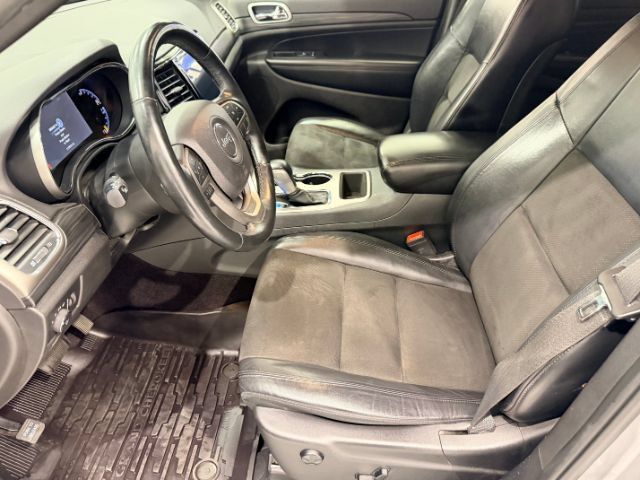 Used 2019 Jeep Grand Cherokee Altitude AWD/4WD image 28