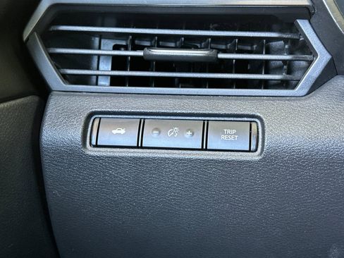 Used 2022 Nissan Altima 2.5 SR image 29