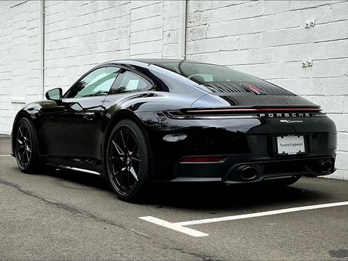 New 2026 Porsche 911 Carrera image 2