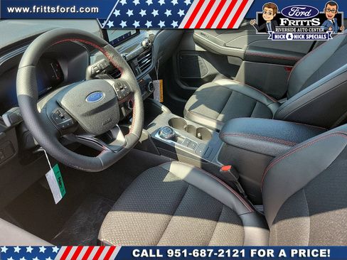 New 2025 Ford Escape ST-Line w/ Equipment Group 301A image 3