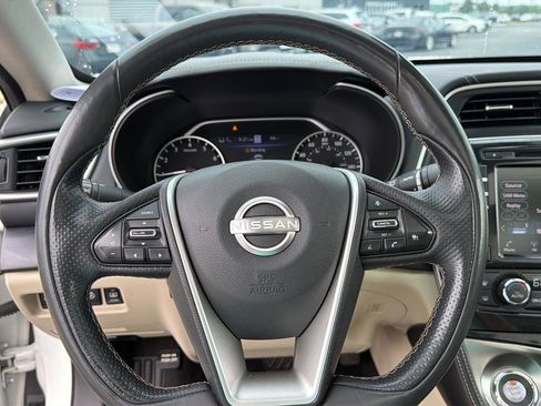 Used 2023 Nissan Maxima Platinum w/ Sport Mat Group FWD image 21