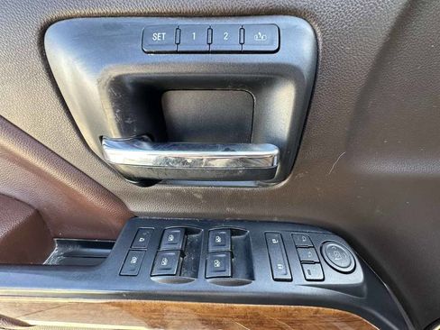 Used 2015 Chevrolet Silverado 1500 High Country w/ High Country Premium Package image 11