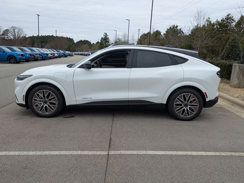 New 2026 Ford Mustang Mach-E Premium image 7