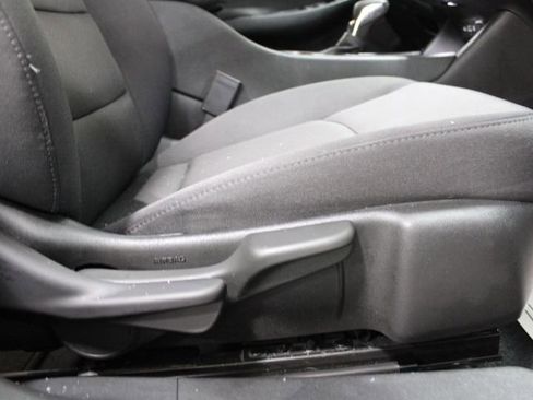 Used 2022 Chevrolet Malibu LT image 23