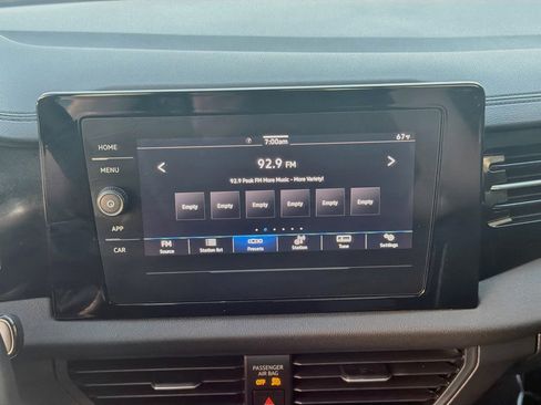 Used 2025 Volkswagen Jetta Sport FWD image 21