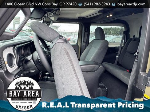 Used 2025 Jeep Wrangler Sport AWD/4WD image 14