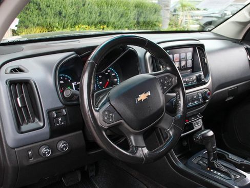 Used 2018 Chevrolet Colorado Z71 image 18