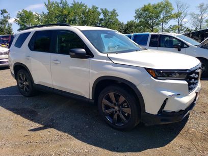 Used 2025 Honda Pilot Sport