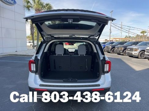 New 2026 Ford Explorer Active image 19