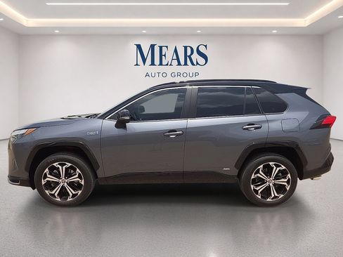 Used 2023 Toyota RAV4 XSE AWD/4WD image 2