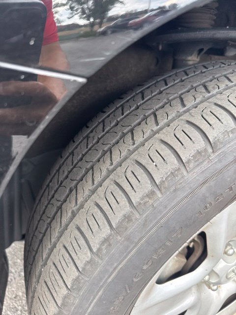 Used 2012 Toyota RAV4 4WD V6 w/ Tow Prep Pkg image 3