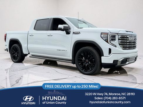 Used 2023 GMC Sierra 1500 Denali w/ Technology Package AWD/4WD image 1