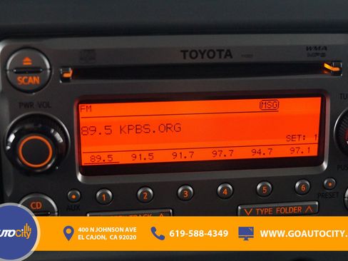 Used 2014 Toyota FJ Cruiser 4WD w/ Convenience Package image 20