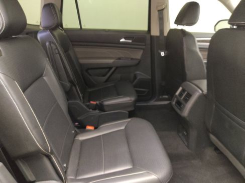 Used 2022 Volkswagen Atlas SE FWD image 19