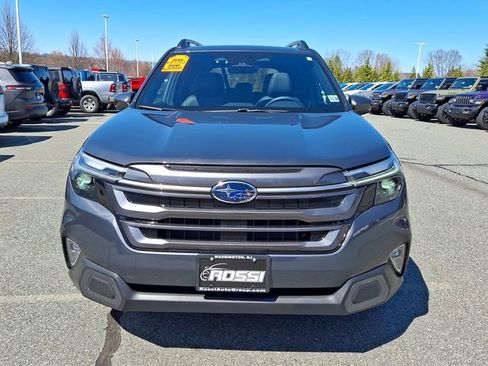 Used 2025 Subaru Forester Limited w/ Popular Package #2 image 3