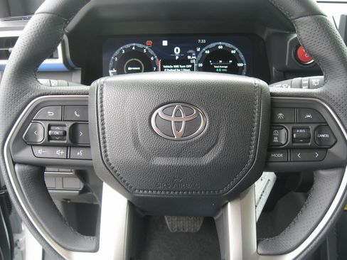 New 2025 Toyota 4Runner TRD Off-Road image 11