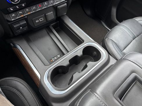 Used 2021 Chevrolet Silverado 1500 High Country w/ Technology Package image 30