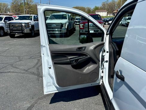 Used 2019 Ford Transit Connect XL FWD image 12