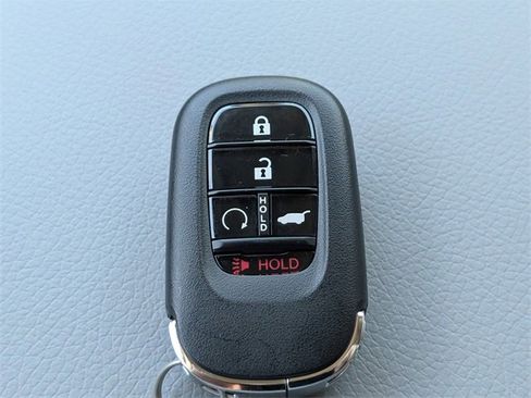 New 2025 Honda Pilot Touring image 33