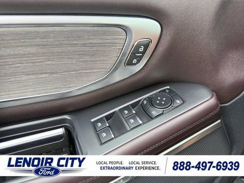 Used 2026 Ford Expedition Platinum w/ Platinum Ultimate Package AWD/4WD image 17