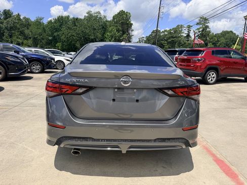 Used 2021 Nissan Sentra SR FWD image 6
