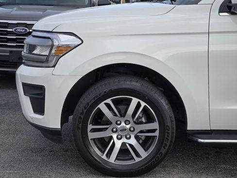 Certified 2022 Ford Expedition XLT image 8