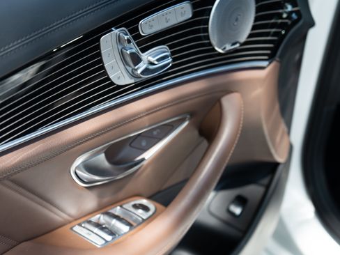 Used 2018 Mercedes-Benz E 63 AMG S image 17