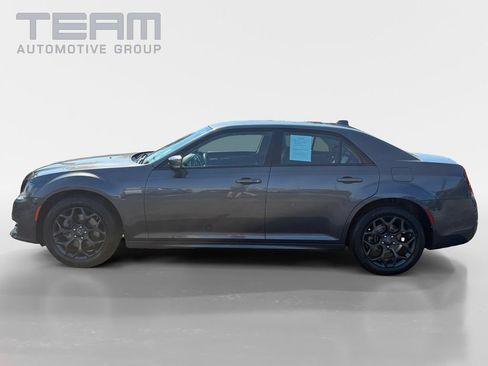 Certified 2022 Chrysler 300 Touring L w/ Popular Equipment Group AWD/4WD image 4