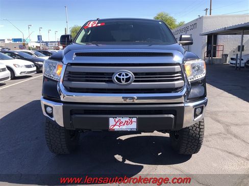 Used 2015 Toyota Tundra SR5 AWD/4WD image 5